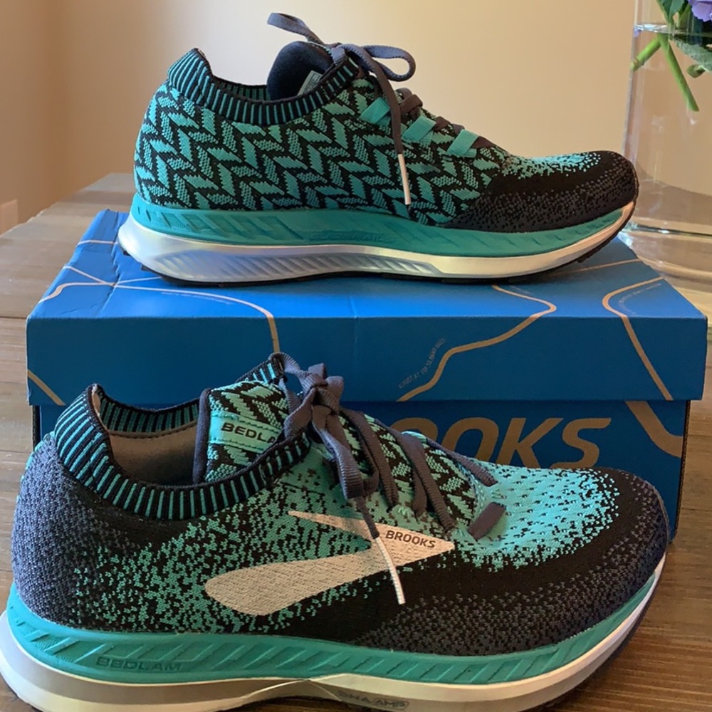 New with box women’s Brooks size 7.5